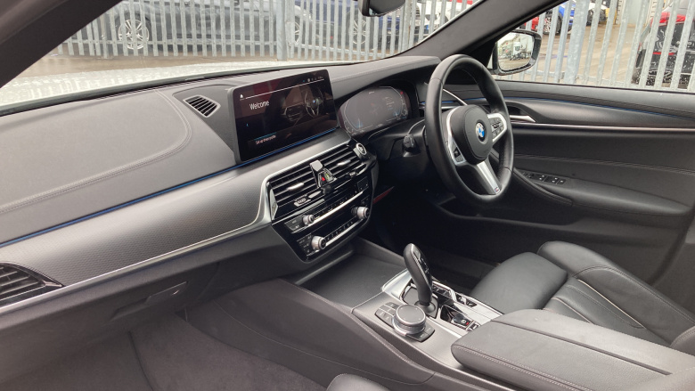 BMW 5 Series 530e M Sport 4dr Auto Saloon